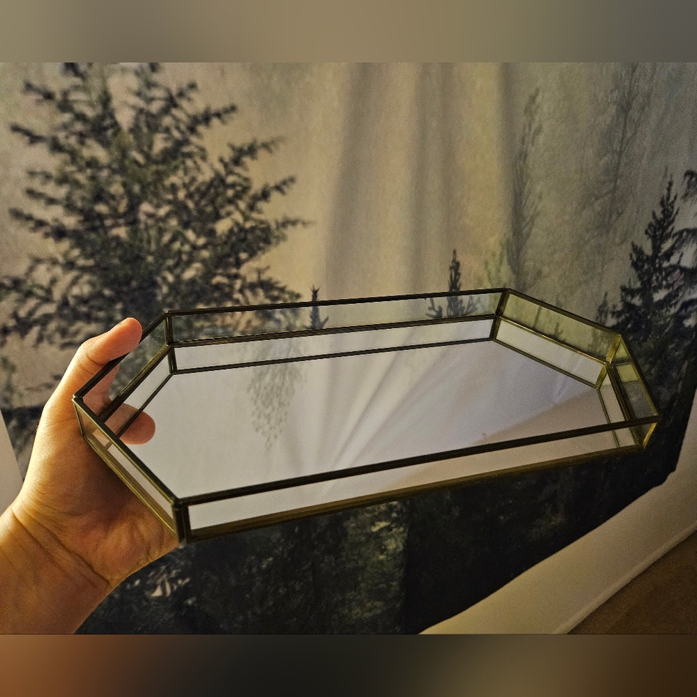 Geometric Mirrored Vanity Tray